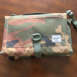 Hershel baby sprout change mat